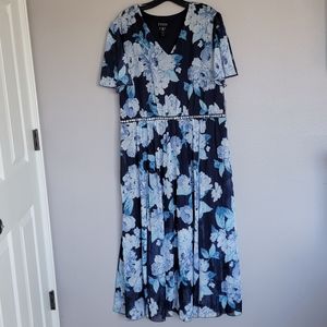 ENFOCUS WOMEN BLUE FLORAL DRESS/ 18W.